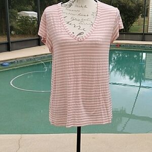 Columbia Pink and White Stripe Shirt Size Small   (A41)